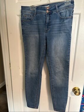 Angels Women's Light Blue Skinny Jeans